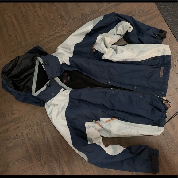 Evolution Jacket - Picture 2 of 3